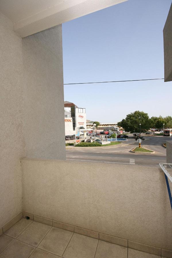Studio Omis 4654A Buitenkant foto