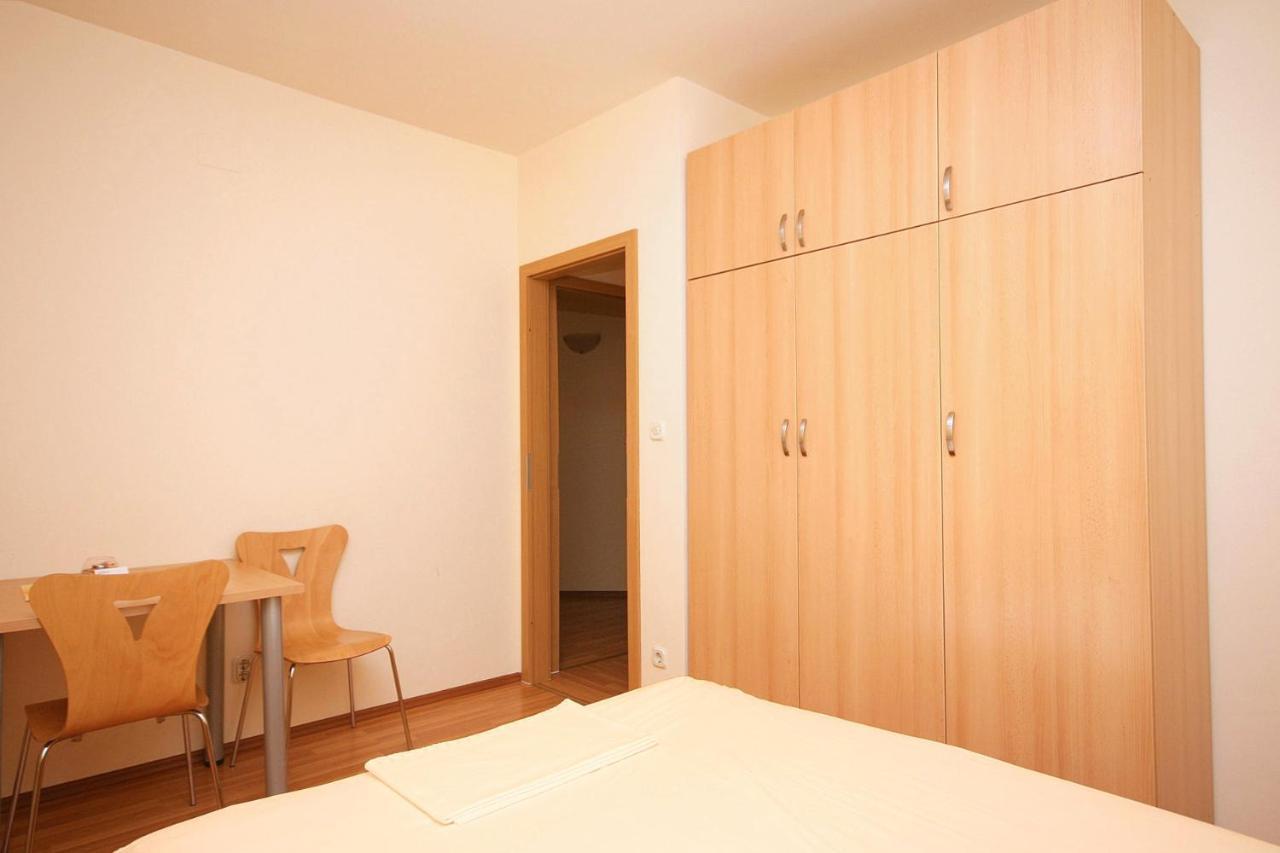 Studio Omis 4654A Buitenkant foto